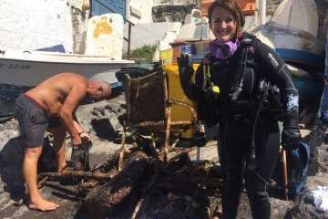 Nueva limpieza de los fondos marinos de Tufia (Foto TA)